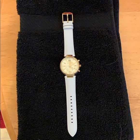 Michael Kors - Picture 2 of 5